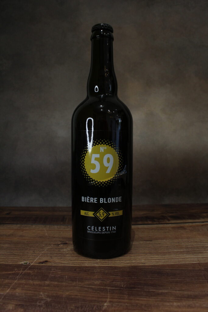 Photo de face d'une bouteille de la N°59 par la brasserie Célestin