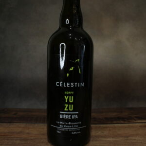 Photo de face d'une bouteille de Hoppy Yuzu, par la brasserie Célestin