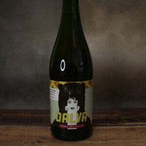 Photo de face d'une bouteille de 75cL de biere Dalva, par la brasserie Thiriez