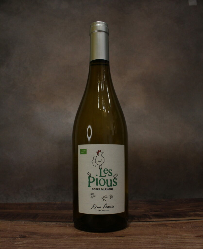 Photo de face d'une bouteille de vin blanc Les Pious