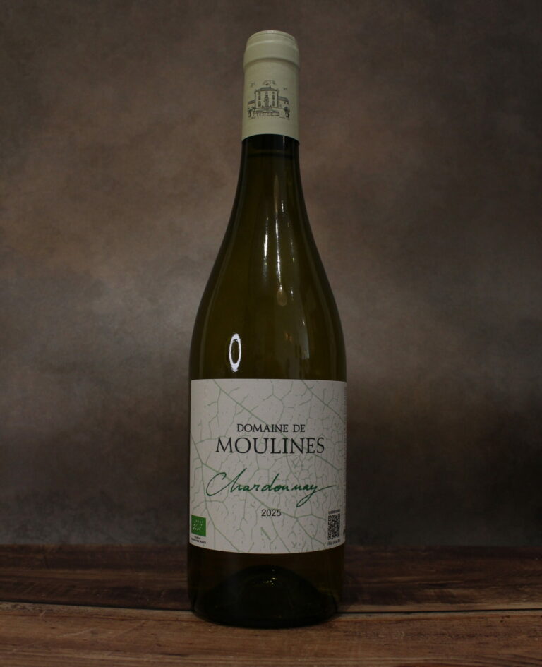 Photo de face d'une bouteille de Chardonnay Domaine de Moulines