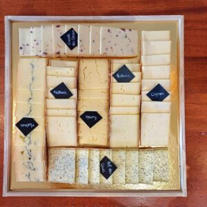 Photo du dessus d'un plateau raclette