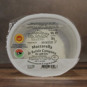 Photo de face d'un pot de mozzarella di bufala campana aop